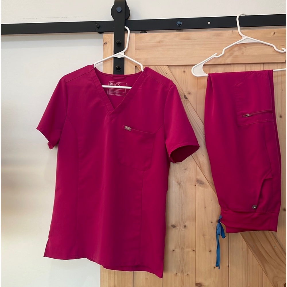 FIG SET of Scrubs